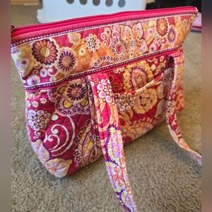 VERA BRADLEY LITTLE BETSY TOTE IN RASPBERRY FIZZ PATTERN.